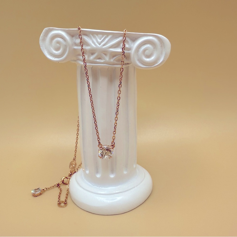 🦢SWAROVSKI NECKLACE 🦢 - Picture 10 of 15